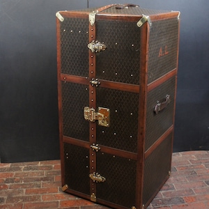 Luxury Antique Wardrobe Trunk by Goyard with Key image 4