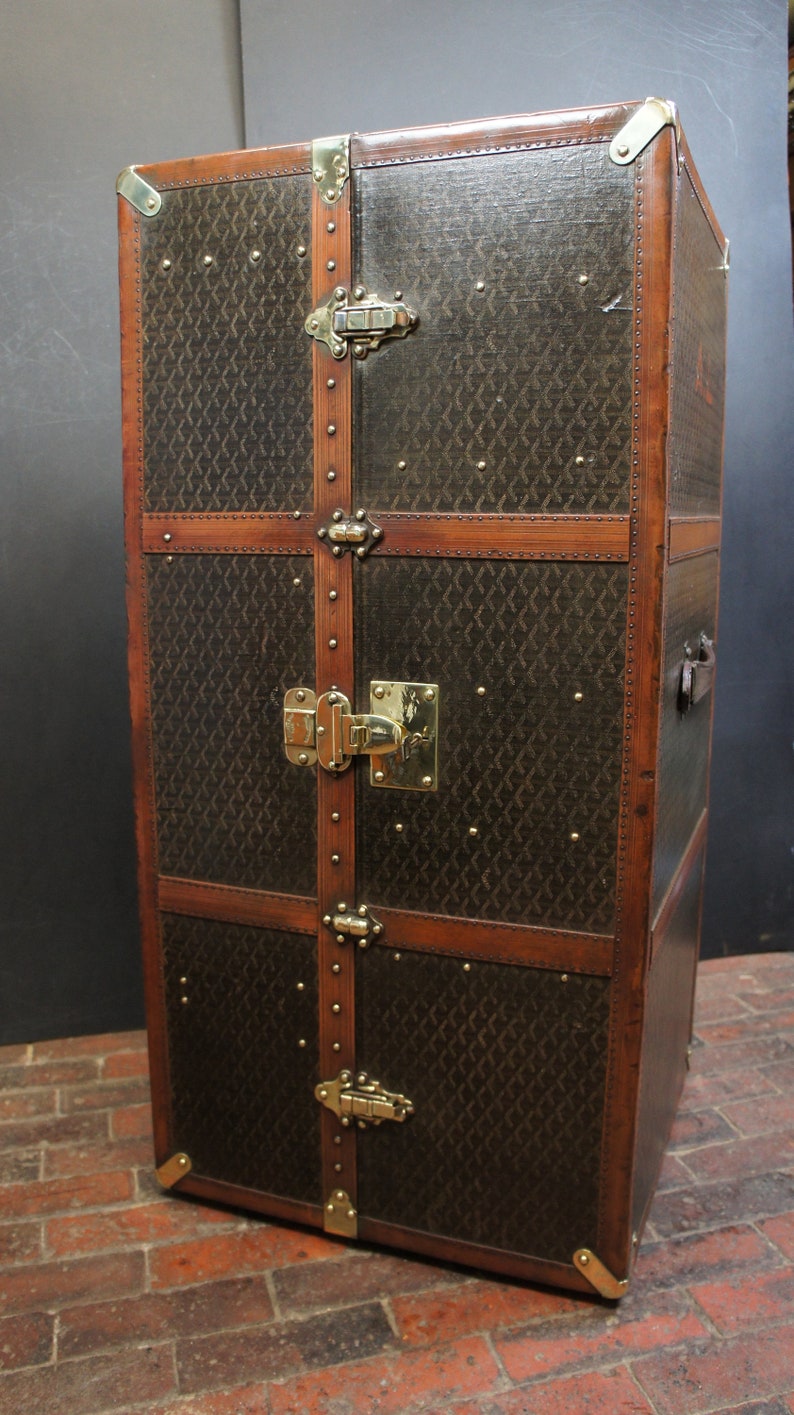 Luxury Antique Wardrobe Trunk by Goyard with Key image 7