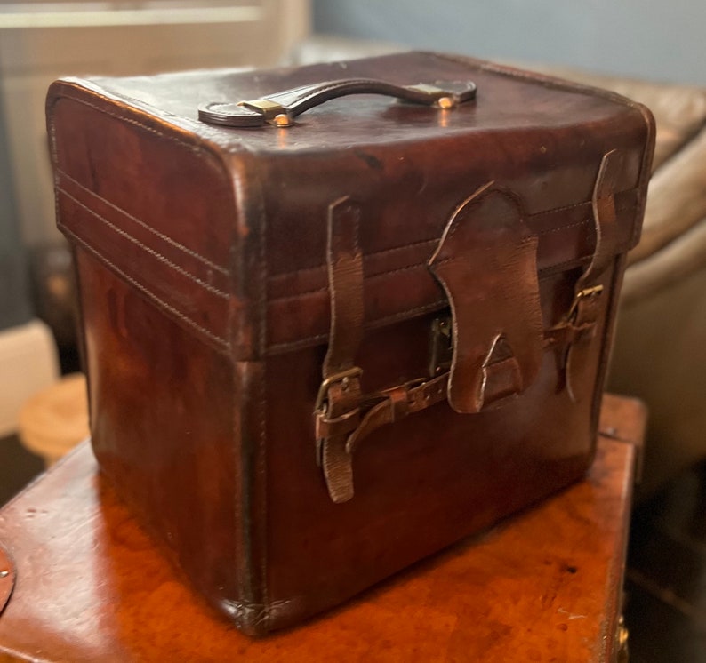 Rare Victorian Hatbox Trunk by John Pound London image 5