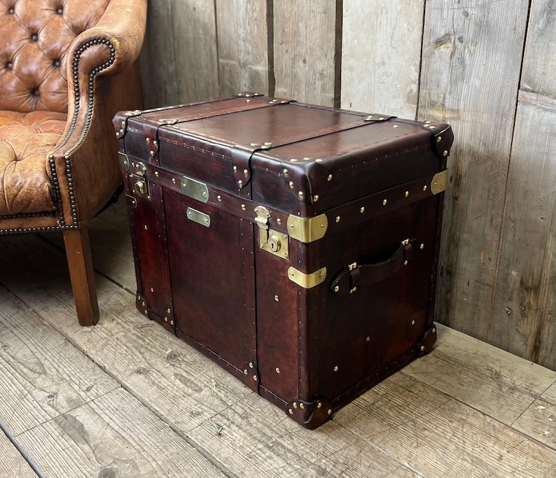 leather vintage style handmade English leather trunk chest storage box steamer style
