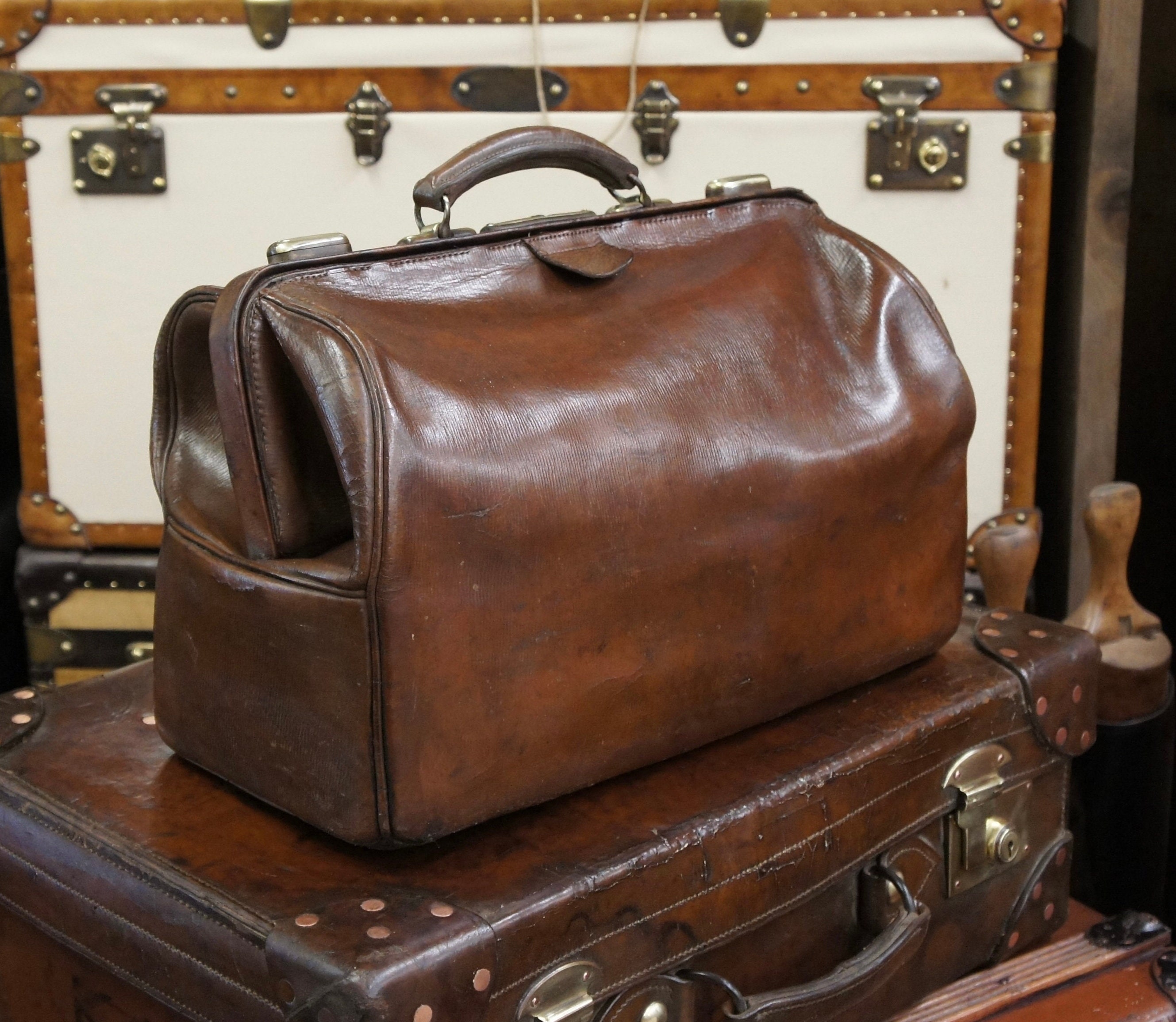 Genuine Leather Doctors Briefcase Gladstone Bag