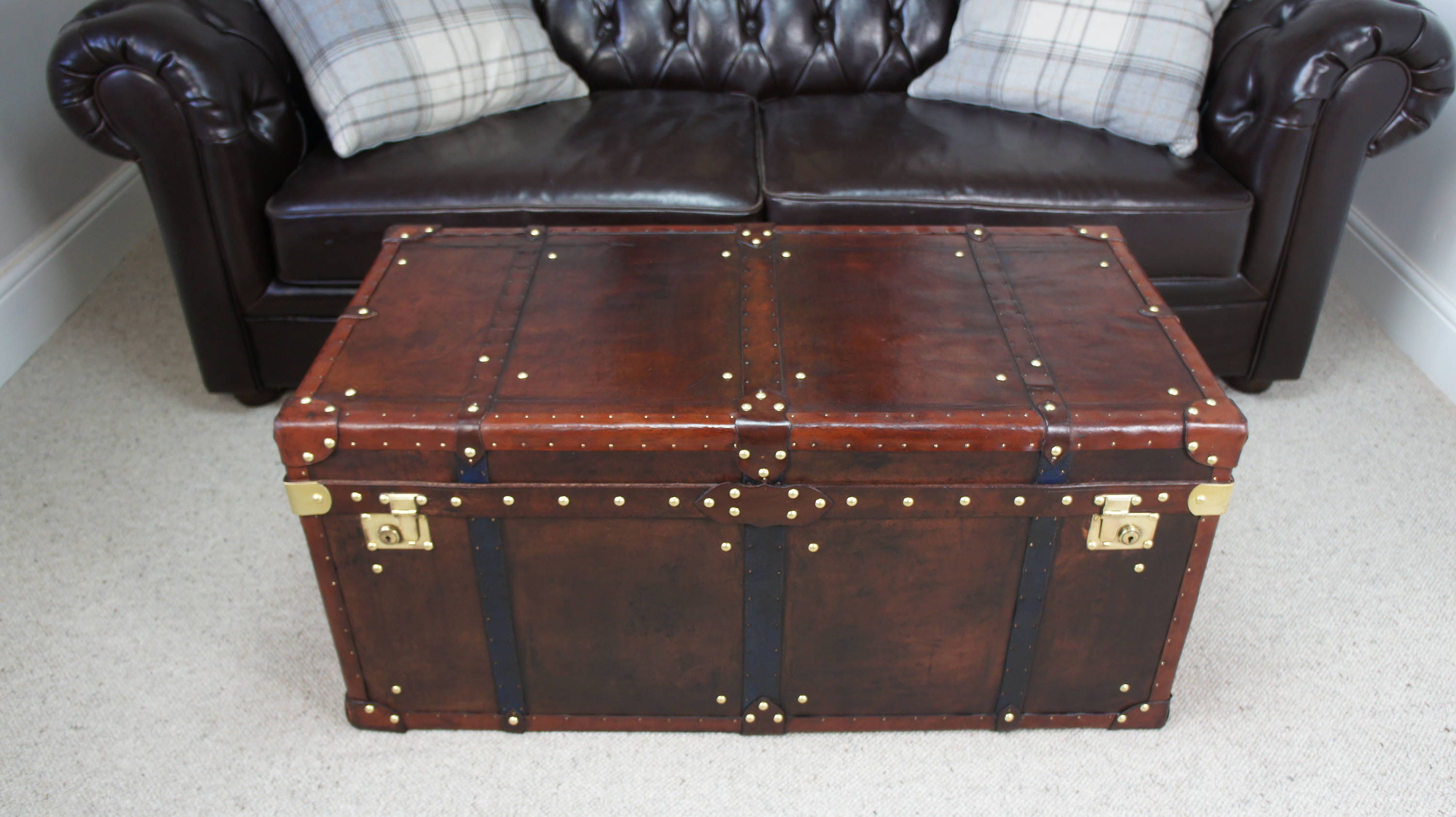 Large Antique Leather Handmade Steamer Trunk Coffee Table Bed Etsy