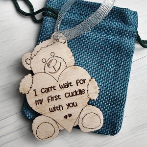 Nanna Grandad Grandparents to be from bump Decoration Teddy bear I can&#39;t wait for my first cuddle with you Engraved Keyring  Christmas tree