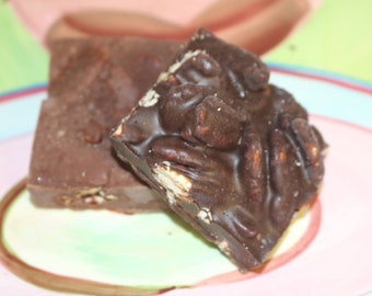 Chocolate Bark Bites - Pecan Chocolate Bark