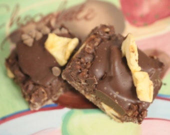 Chocolate Bark Bites - Grandma's Apple Pie Bark
