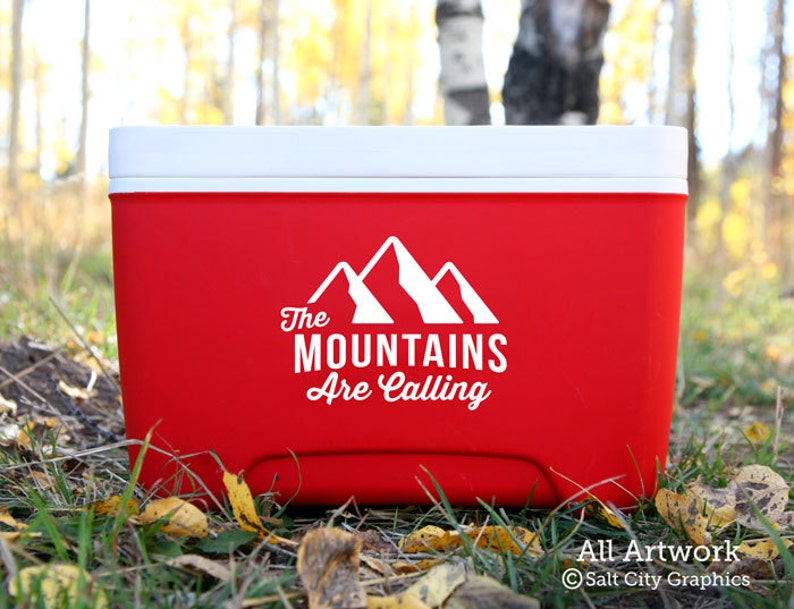 The Mountains Are Calling Sticker Decal And I Must Go 5.5 - Foto 2