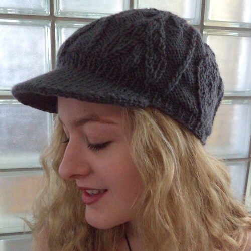knitting pattern ladies beanie 8 ply