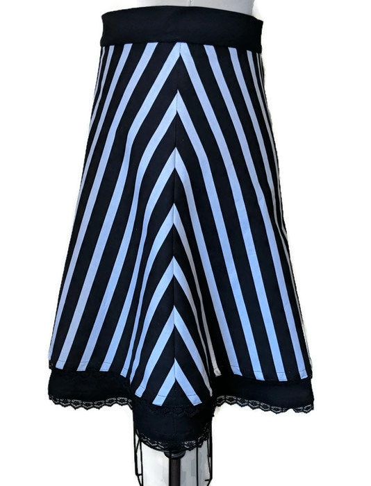 Club Monaco Black & White Striped Flare Skirt - Size 8