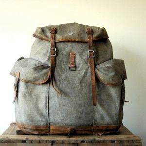 Swiss Army Salt and Pepper Backpack - Etsy