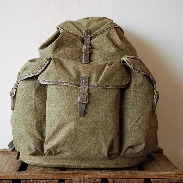 Swiss Army Backpack - Rucksack Salt and Pepper - Vintage Manbag