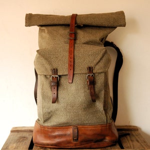 Swiss Army Backpack Rucksack Salt and Pepper Roll Top