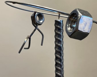 circular spinmeister sculpture