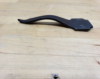 Crossbow arrow retainer
