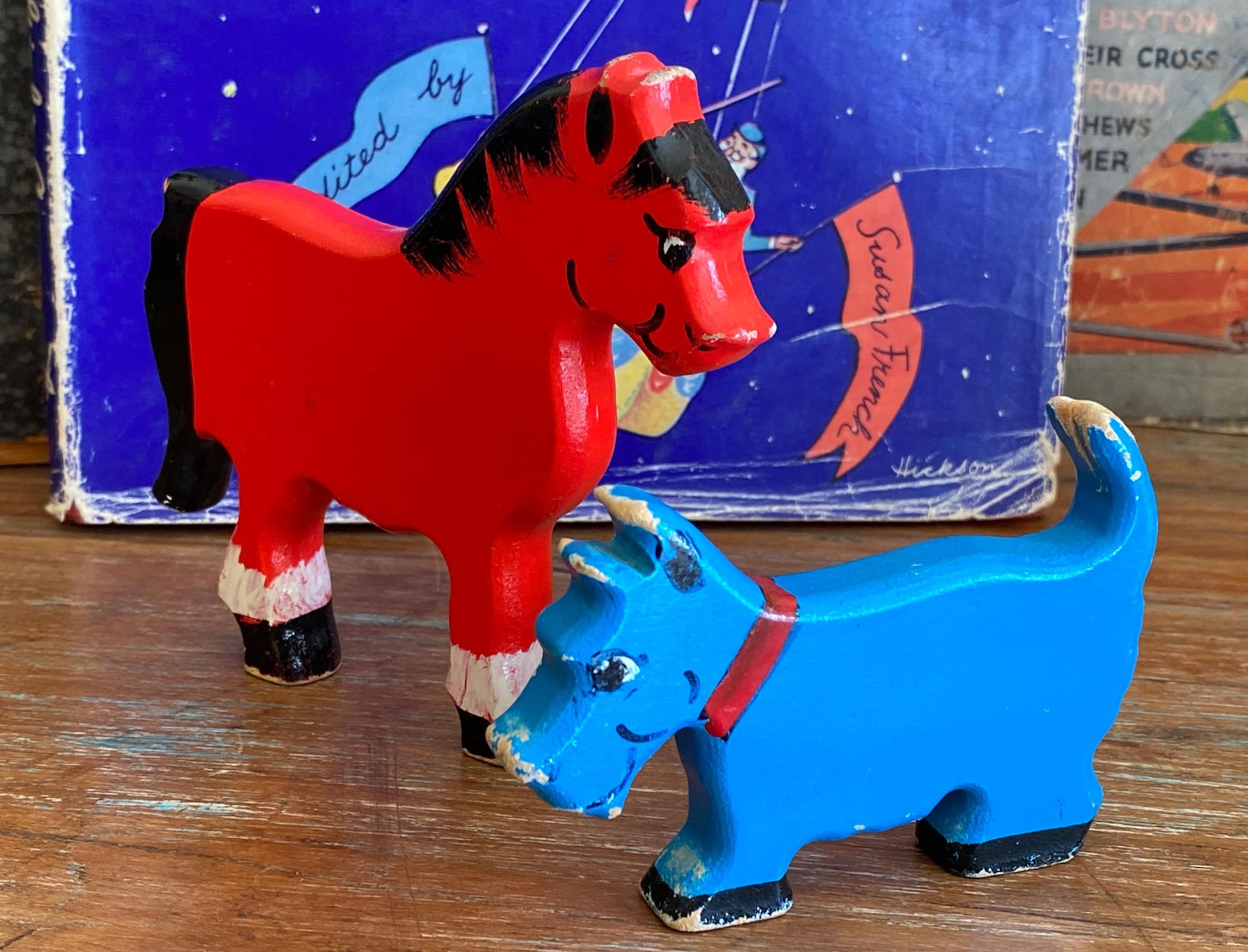 1970er Bemaltes Holzpferd &amp; Hund Vintage Kinderspielzeug Etsy