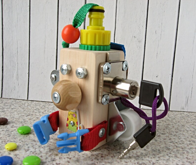 busy cube toy