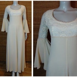 Vintage 1970s/70s Crepe & Lace CREAM WEDDING DRESS Maxi