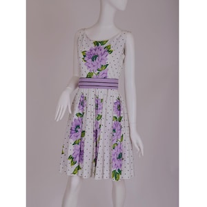 VESTIDO DE DIA DE ALGODÃO floral com estampa floral dos anos 1950/50, meados do século