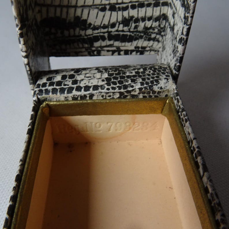 vintage-1930s-30s-jockey-club-perfume-bottle-box-packaging-boudoir-etsy