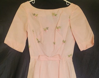Vintage, Pastel Pink, Formal, Union Made, Floral, Embroidered, 60’s-70’s, Quarter Sleeve, Floor length, Unique, Dress, size 6