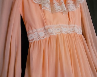 Gunne Sax, Vintage, 70s, Peach, Maxi dress, Tiered, lace, union made