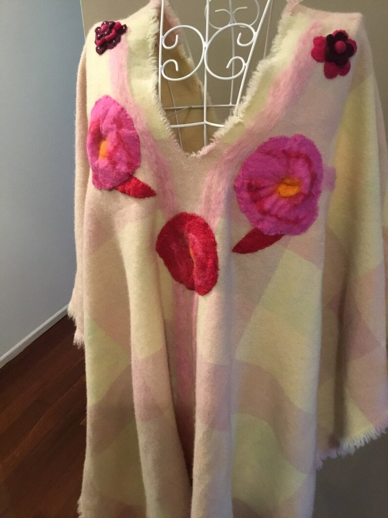 Poncho shawl Pale pink and cream pure wool Plus size wrap,Plus size clothing poncho Cover Up