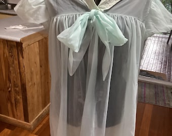 Very pale 1950s Womens mint green vintage nylon dressing gown, womens lingerie, free shipping