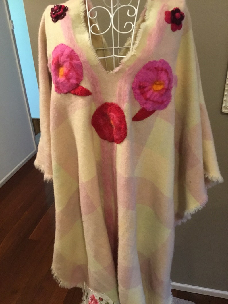 Poncho shawl Pale pink and cream pure wool Plus size wrap,Plus size clothing poncho Cover Up