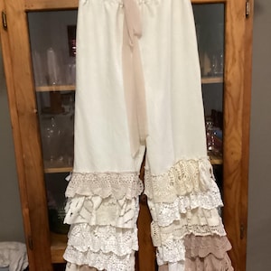 Cream magnolia rose  cotton and lace ruffled bloomers, pantaloons, size small/medium, free shipping