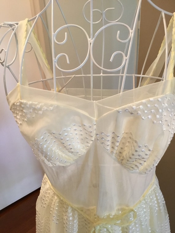 Lemon vintage slip, 50s style slip, vintage Linger