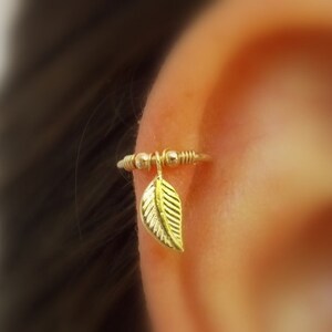 Tiny leaf cartilage earring, gold leaf jewelry, Cartilage ring, tiny leaf hoop, body piercing, 14k gold filled helix ring