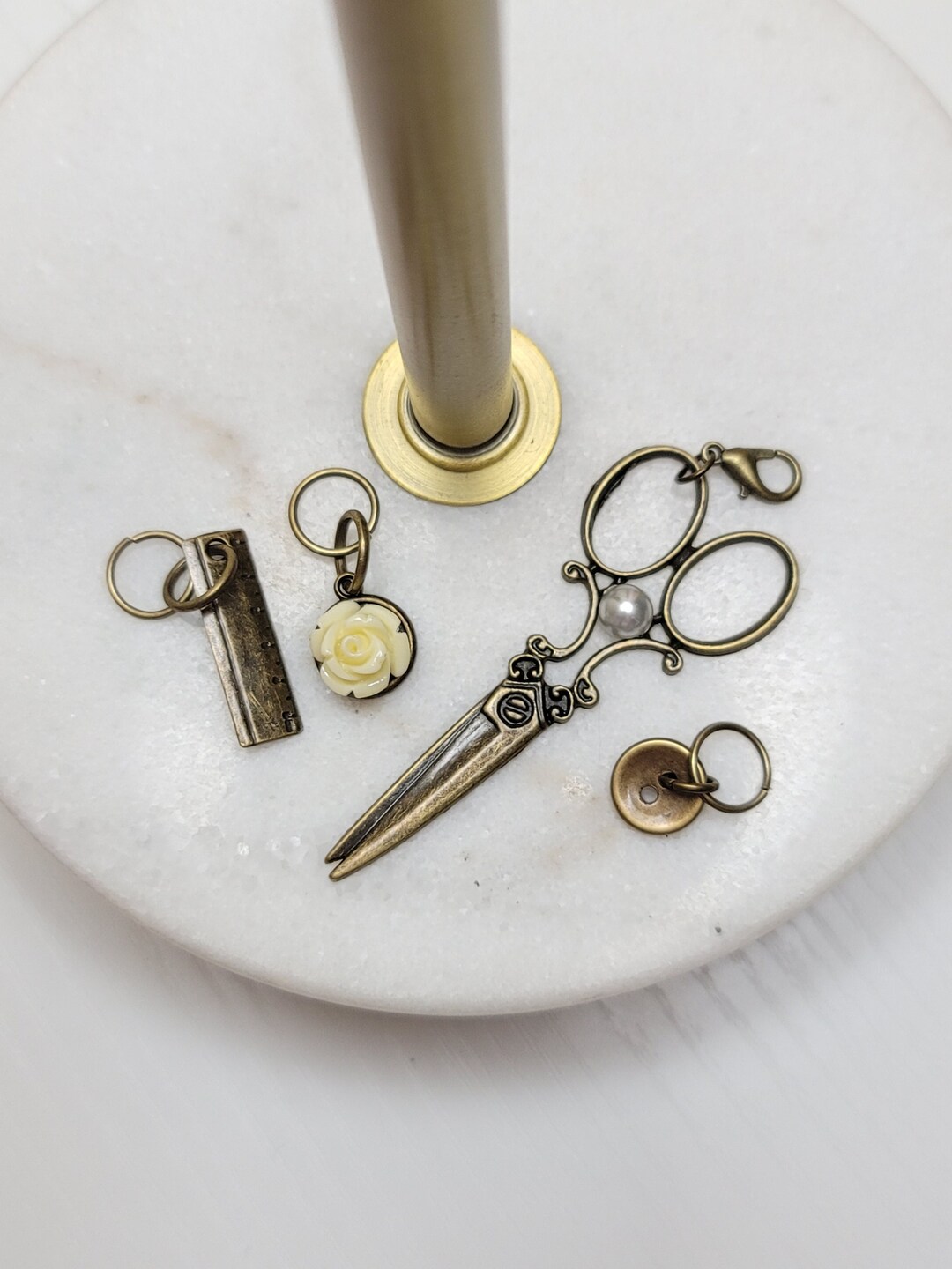 STITCH Markers/crafter Stitch Markers/scissors Ruler Rose Button Stitch