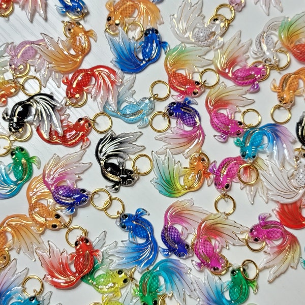 STITCH MARKERS/Koi Pond Stitch Markers/Colorful Fish Stitch Markers/Rainbow Colorful Knitting Notions/Fish Knitting Notions/Koi Fish Charms