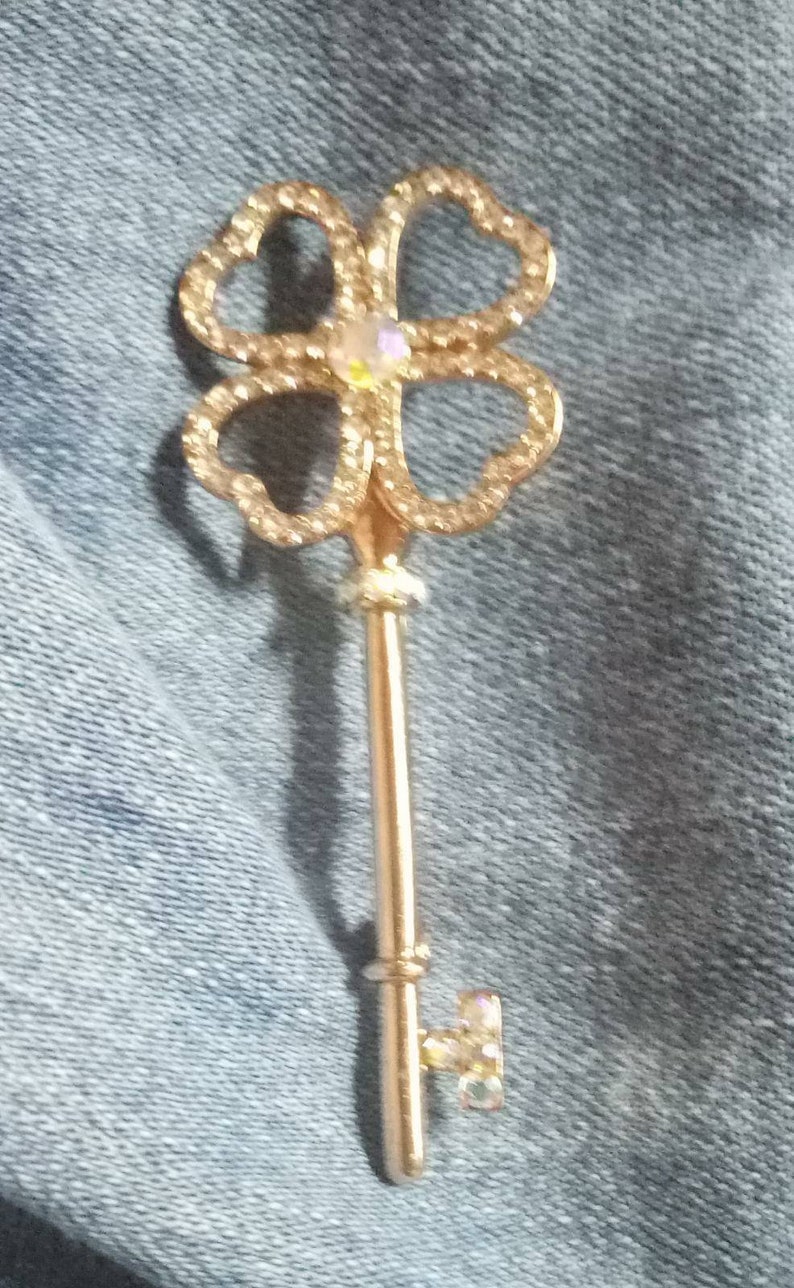 Vintage costume jewelry old pawn key brooch full of colorful crystals and details free shipping