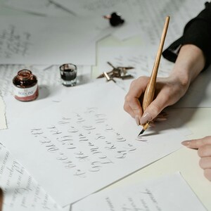 Carta de lujo con sobre escrito a mano, sellado con cera. Regalos de recuerdo, regalos de aniversario, carta de cumpleaños. Carta hecha a mano, regalo de amor perfecto. imagen 10