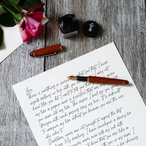 Carta de amor personalizada sellada con cera en papel pergamino, regalo de San Valentín para novios, regalo de aniversario y votos matrimoniales. imagen 5