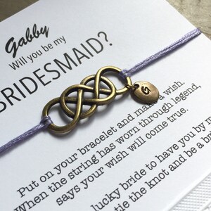 Você quer ser minha madrinha?, Pingente gravado à mão, Pingente com inicial, Pulseira dos desejos, Convite para madrinha, Seja minha madrinha, bB3