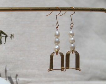 Pearl arch earrings • Abstract Dangle Earrings • statement earrings •boho earrings U earrings•arch earrings • arch jewelry• modern earrings