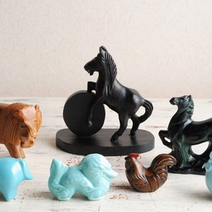 Kostenloser Versand! Set von 7 japanischen Vintage handgefertigten Tierfiguren Skulptur Pferd Löwe Hahn Drache Handwerk handgemacht antik