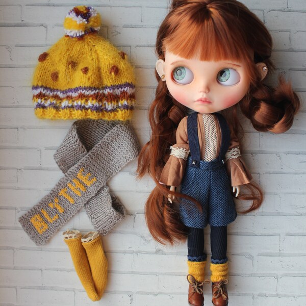 Set fo Blythe " LOGO amarillo" SOLAMENTE CLOTHERS