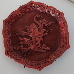 Vintage Cinnabar Carved Lacquer Scalloped Louhan Dragon Plate