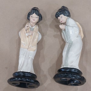 Vintage Ceramic Asian Ladies