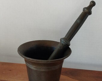 Vintage Brass Mortar and Pestle Chalice medicine pharmacy herbs apothecary grinder. In excellent condition. Very Heavy.