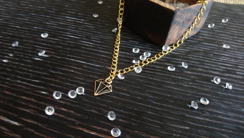 9-11 Pretty gold plated anklet with a black enamel diamond charm body jewellery ankle bracelets