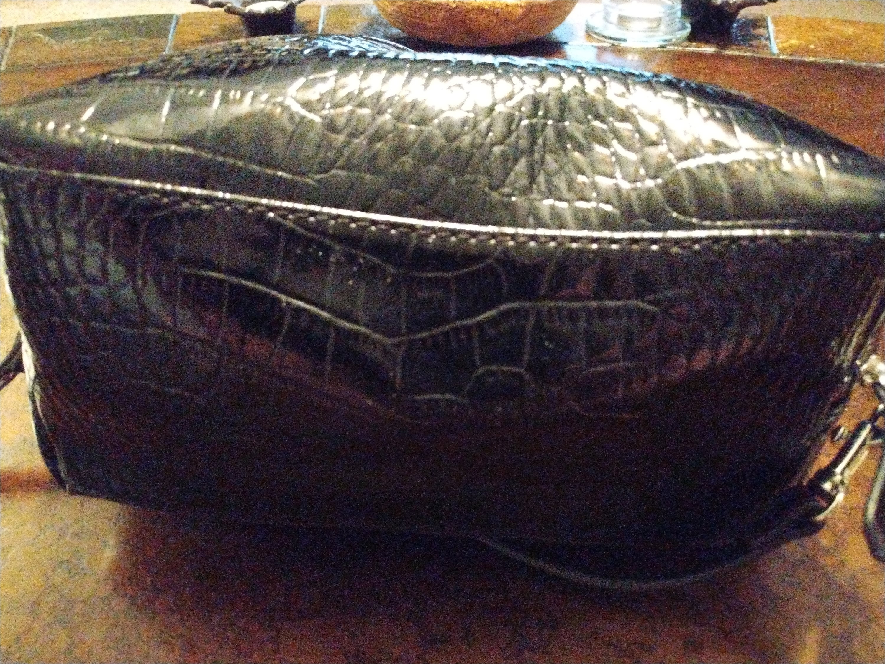 Vintage 1976 Liz Claiborne Top Handle Patent Leather Clutch
