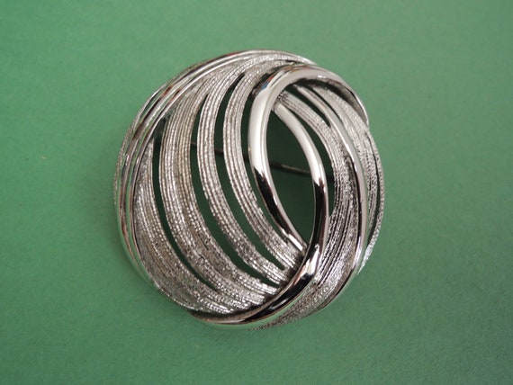Oval Textured Silver Tone Brooch by Monet Mid Cen… - image 1