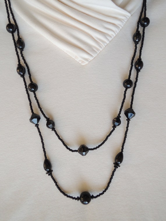 Black Bead Multi Stand Flapper Necklace Vintage 19