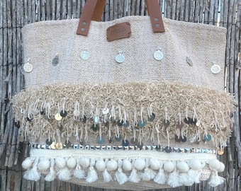 Ethnic handbag with leather handle, embroidered tote bag, Berber kilim handira tote bag, handmade bag, boho hippie bag, large raffia bag
