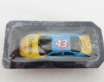 HOT WHEELS Car - John Andretti - 43 Dodge Intrepid  Cheerios Promo - Chex - Betty Crocker - Hot Wheels Promo - Vintage Hot Wheels Car