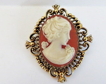 Vintage Avon Cameo Pin Locket Perfume Costume Jewelry Victorian Pin Cameo Locket Vintage Avon Jewelry 1960's Jewelry