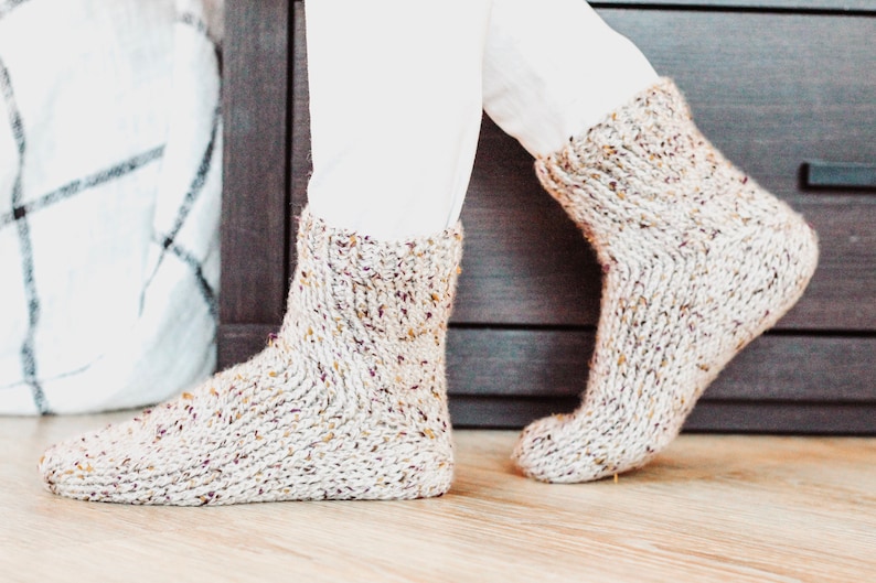 Crochet Pattern Classic Crochet Socks Beginner Tube Socks Etsy
